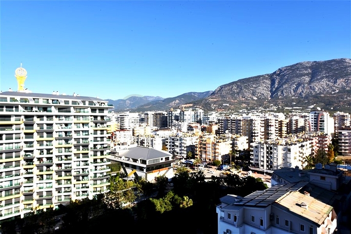 شقة من غرفتي نوم مع إطلالة بانورامية على البحر