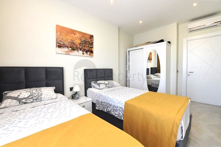 شقة من غرفتي نوم مع إطلالة بانورامية على البحر