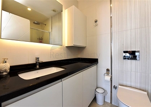 شقة من غرفتي نوم مع إطلالة بانورامية على البحر