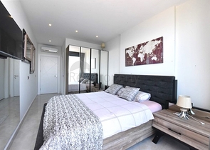 شقة من غرفتي نوم مع إطلالة بانورامية على البحر