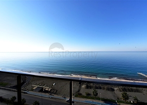 شقة من غرفتي نوم مع إطلالة بانورامية على البحر