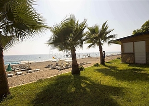 شقة من غرفتي نوم مع إطلالة بانورامية على البحر