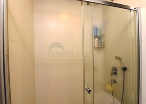 شقة من غرفتي نوم مع إطلالة بانورامية على البحر