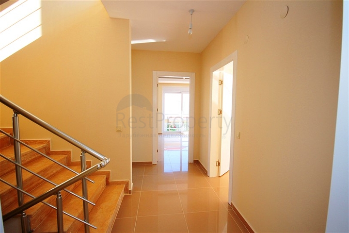 فيلا بثلاثة طوابق في بيليك 