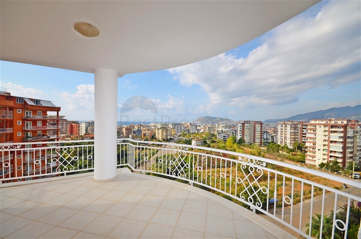 شقة 2+1 مطلة على البحر في منطقة توسمور