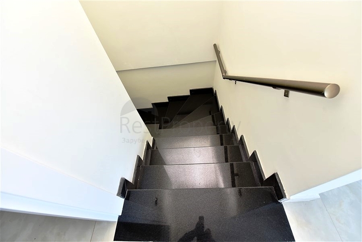 شقة ضخمة مطلة على 3+1 على الساحل الأول