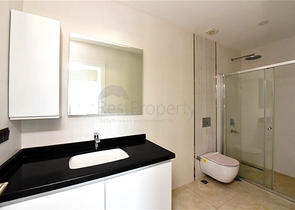 شقة ضخمة مطلة على 3+1 على الساحل الأول