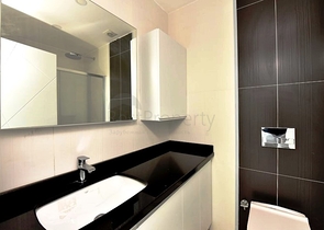 شقة 2 + 1 مع إطلالة بانورامية على البحر في منطقة محمودلار