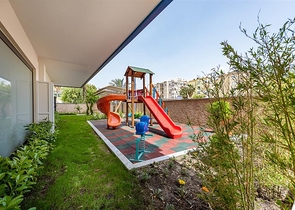 شقة 2 + 1 مع إطلالة بانورامية على البحر في منطقة محمودلار