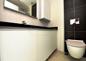 شقة 2 + 1 مع إطلالة بانورامية على البحر في منطقة محمودلار