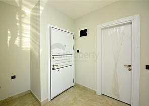 شقة 2 + 1 مع إطلالة بانورامية على البحر في منطقة محمودلار