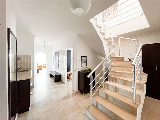 بنتهاوس 3 + 2 مطل على البحر في منطقة توسمور