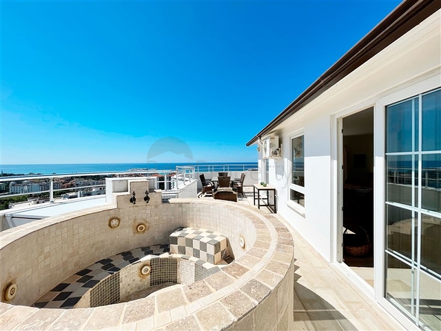 بنتهاوس 3 + 2 مطل على البحر في منطقة توسمور