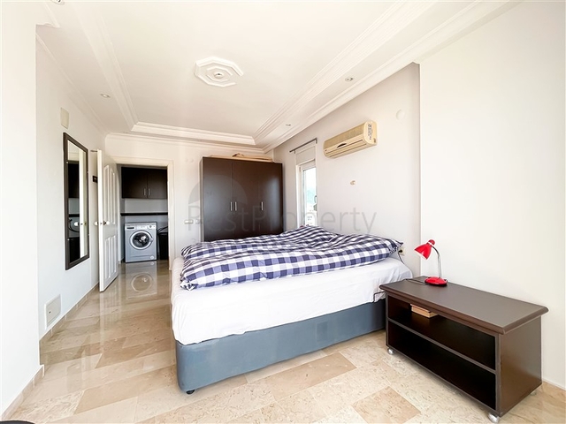 بنتهاوس 3 + 2 مطل على البحر في منطقة توسمور