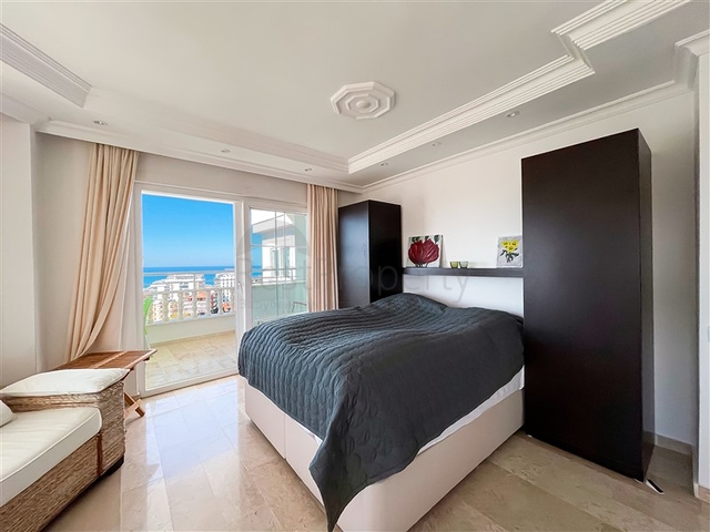 بنتهاوس 3 + 2 مطل على البحر في منطقة توسمور