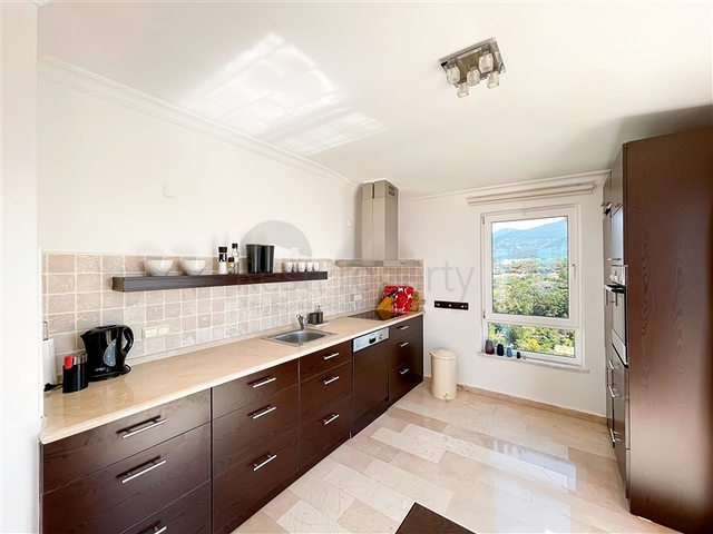 بنتهاوس 3 + 2 مطل على البحر في منطقة توسمور