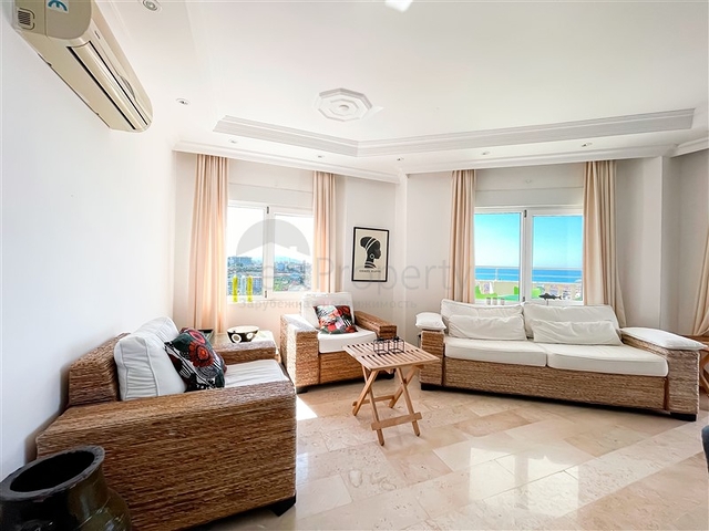 بنتهاوس 3 + 2 مطل على البحر في منطقة توسمور