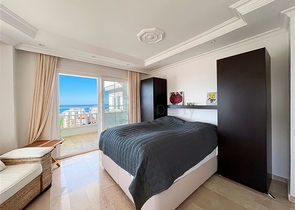 بنتهاوس 3 + 2 مطل على البحر في منطقة توسمور