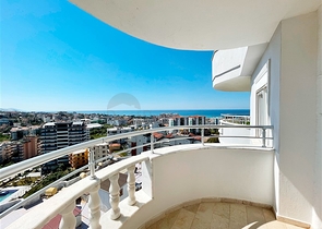 بنتهاوس 3 + 2 مطل على البحر في منطقة توسمور