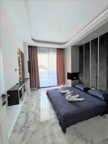 دوبلكس حديقة من طابقين 2 + 1 في منطقة أوبا 