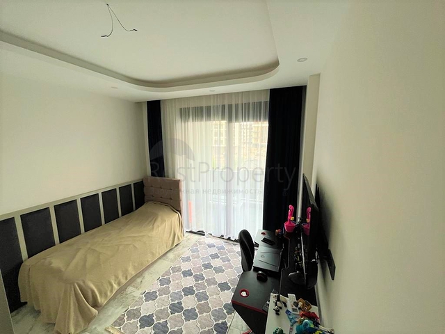 دوبلكس حديقة من طابقين 2 + 1 في منطقة أوبا 