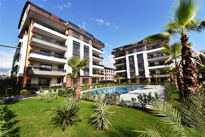 دوبلكس فاخرة -4 غرف وصالة - مفروشة بأناقة -ضمن مجمع انيق -في اوبا / الانيا 