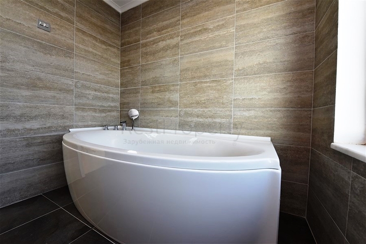 شقة فسيحة من غرفتي نوم على الساحل الأول