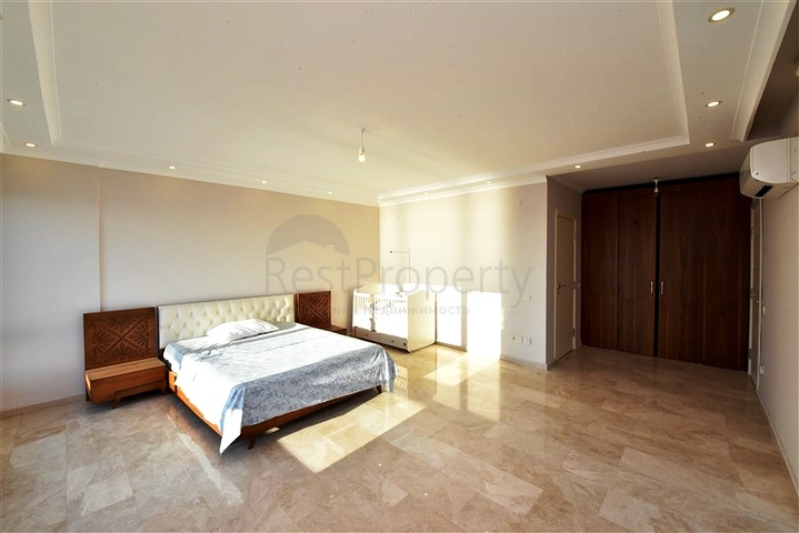 شقة فسيحة من غرفتي نوم على الساحل الأول