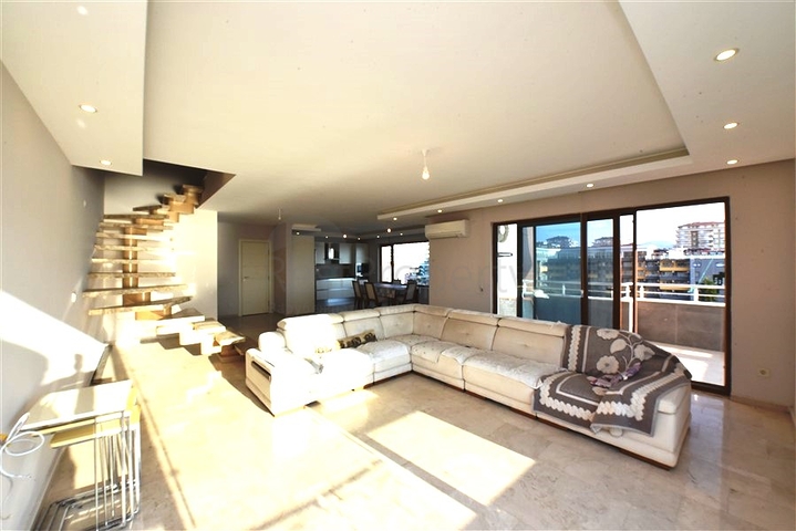 شقة فسيحة من غرفتي نوم على الساحل الأول