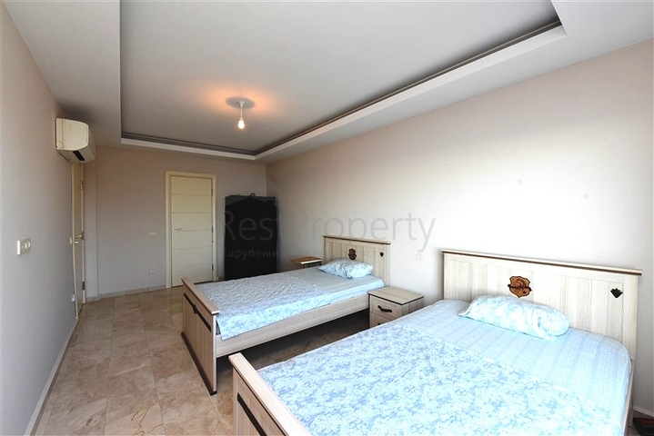 شقة فسيحة من غرفتي نوم على الساحل الأول