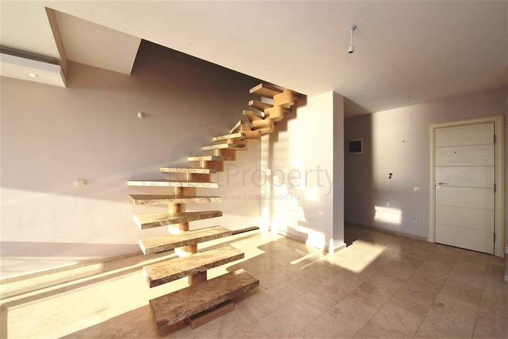 شقة فسيحة من غرفتي نوم على الساحل الأول