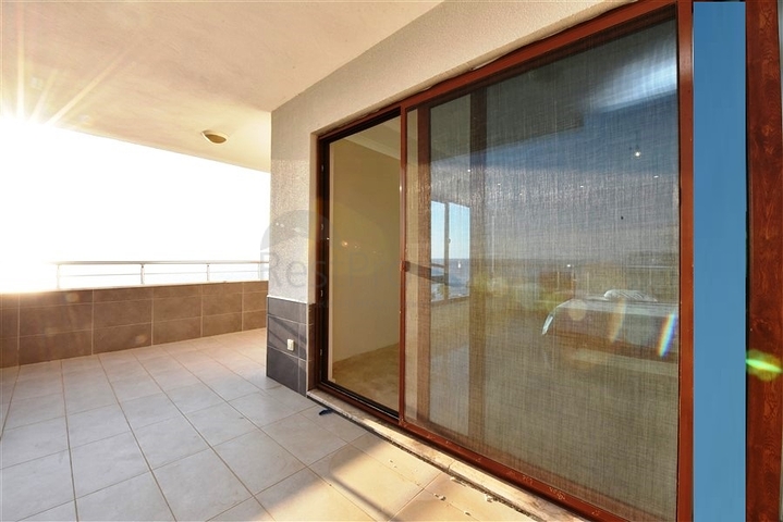 شقة فسيحة من غرفتي نوم على الساحل الأول