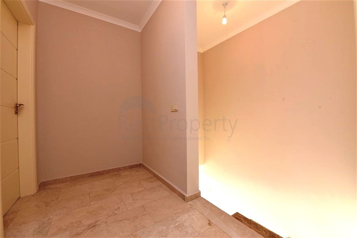 شقة فسيحة من غرفتي نوم على الساحل الأول