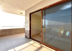 شقة فسيحة من غرفتي نوم على الساحل الأول