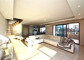 شقة فسيحة من غرفتي نوم على الساحل الأول