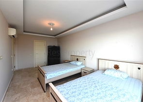 شقة فسيحة من غرفتي نوم على الساحل الأول