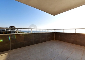 شقة فسيحة من غرفتي نوم على الساحل الأول