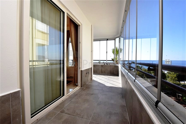 شقة مريحة 2 + 1 مطلة على البحر في توسمورا