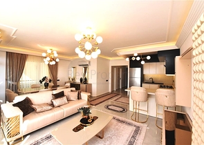 شقة مريحة 2 + 1 مطلة على البحر في توسمورا