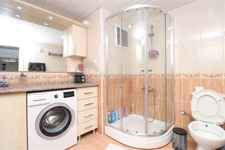 شقة من غرفتي نوم في منطقة شاطئ كليوباترا