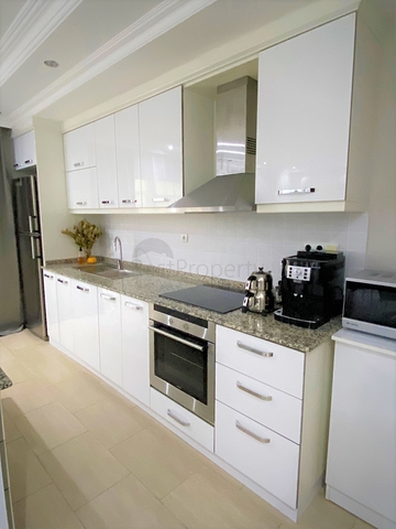 4 + 1 بنتهاوس في منطقة أوبا