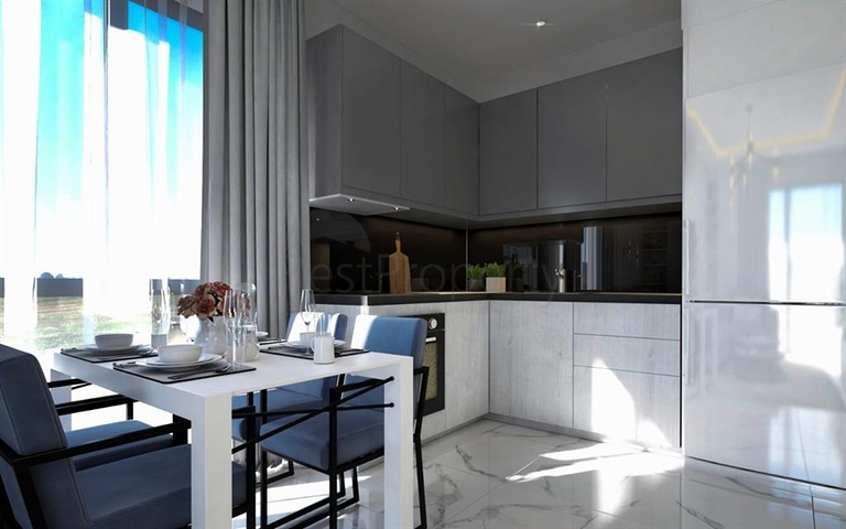 مشروع استثماري في وسط ألانيا ، على بعد 200 متر من البحر 