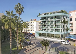 مشروع استثماري في وسط ألانيا ، على بعد 200 متر من البحر 