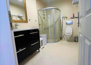 شقة 2+1 في منطقة توسمور بالقرب من البحر 