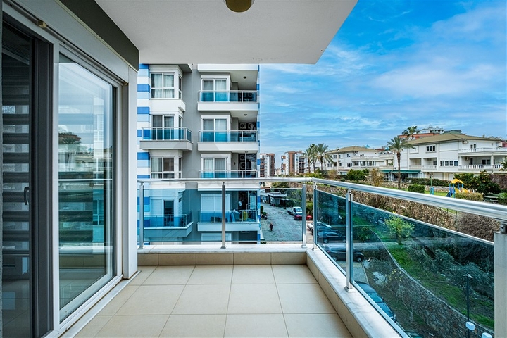 شقة 2+1 في مجمع من الدرجة الممتازة في منطقة سيكجيلي