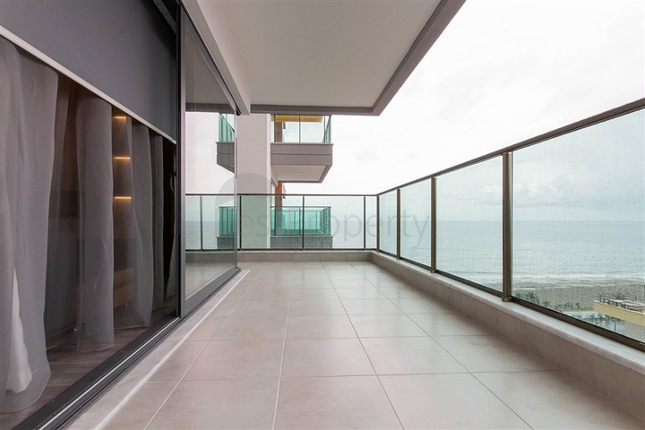 شقة مفروشة 2 + 1 على الساحل الأول في محمودلار