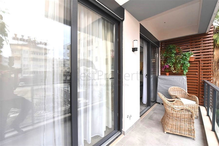 1 + 1 في وسط ألانيا