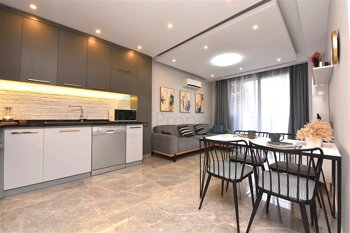 1 + 1 في وسط ألانيا