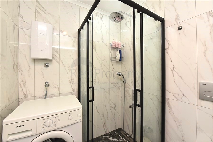 1 + 1 في وسط ألانيا