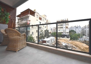 1 + 1 في وسط ألانيا